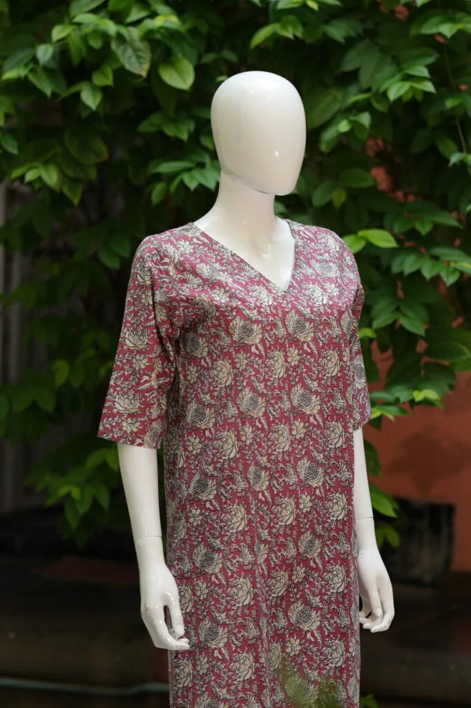 cotton Kurta – Kurti in Mauve, side view | Tilattama