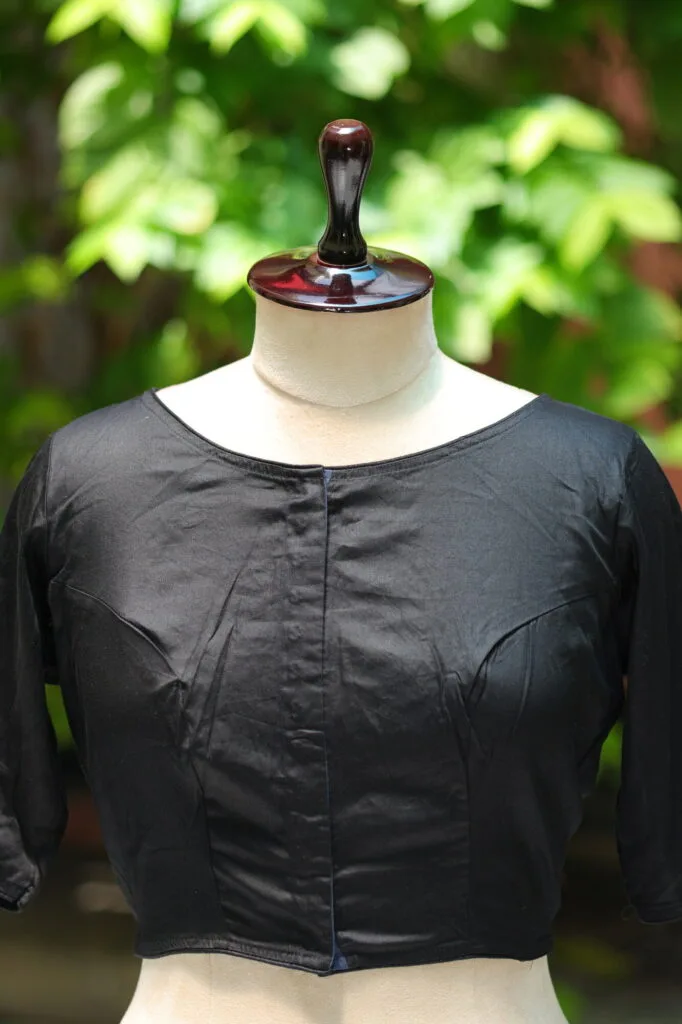 Sattin Cotton G/S N/P – Blouse in Black | Tilattama