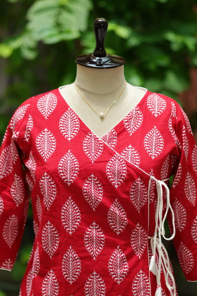 Block Angrakha – Kurti in Red | Tilattama