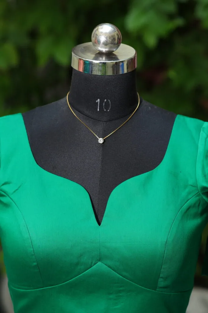 Sabyasachi G/S – Blouse in Bottle Green | Tilattama