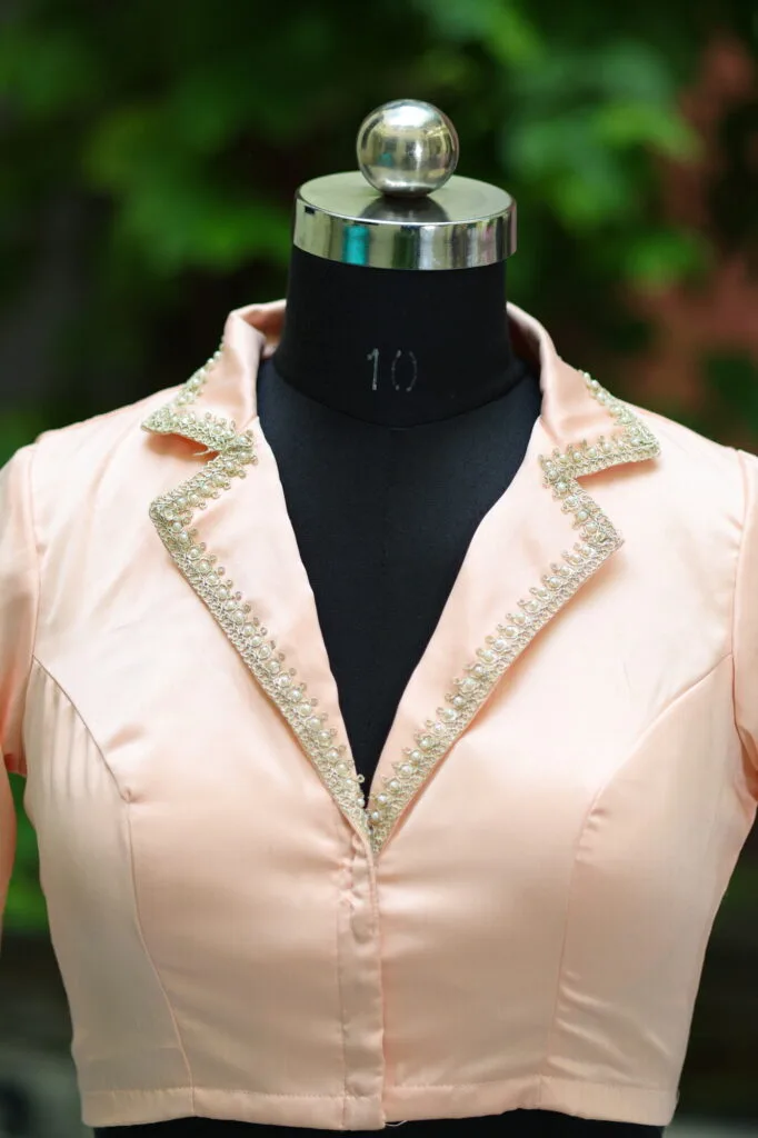 Aabroo – Blouse in Peach | Tilattama
