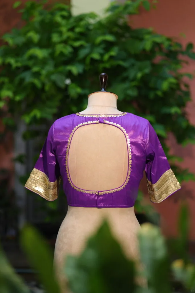 Moho Maya – Blouse in Purple, back view | Tilattama