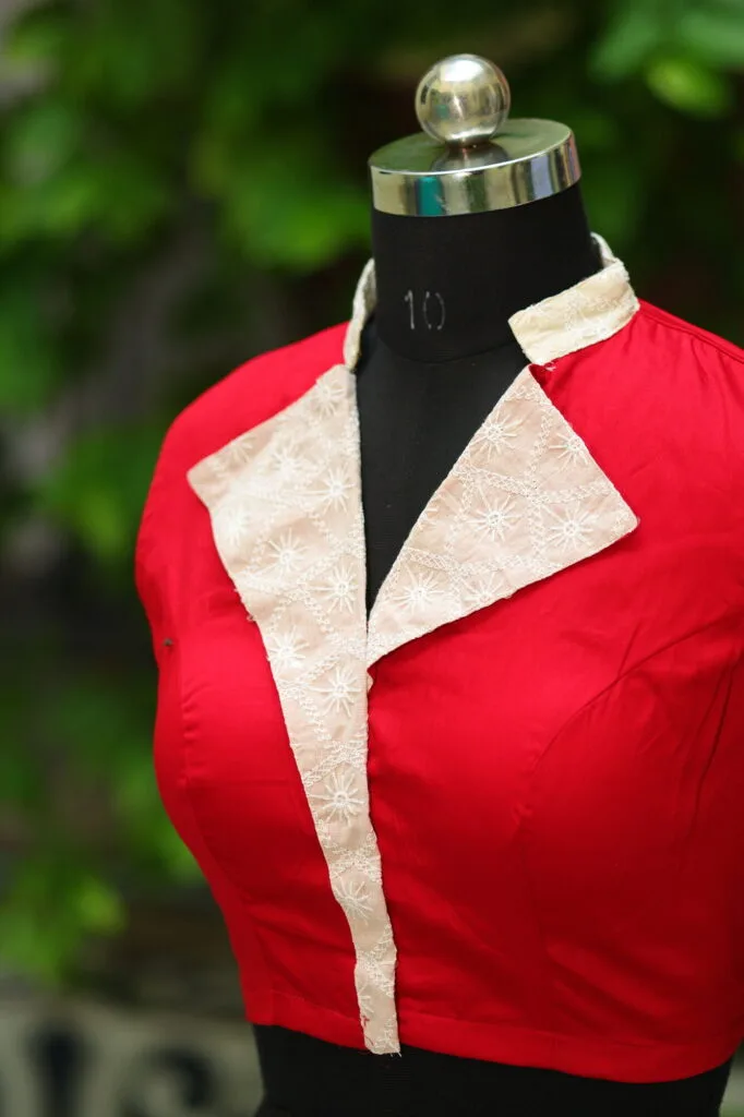 Pearl Petal – Blouse in Red, side view | Tilattama