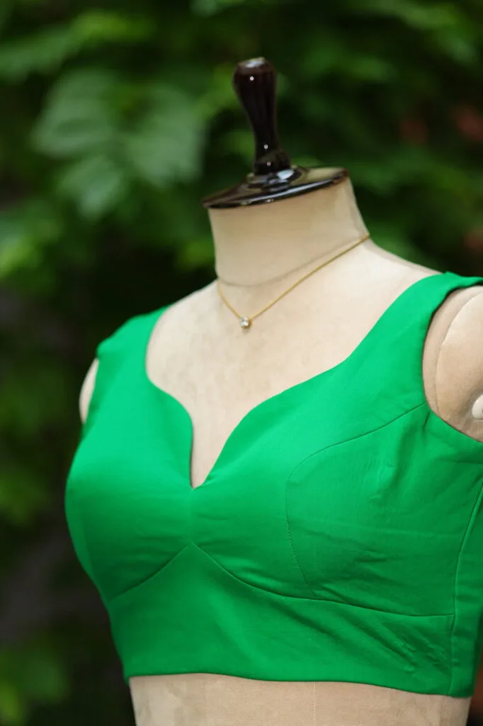 sabyasachi cut – Blouse in Leaf Green, side view | Tilattama
