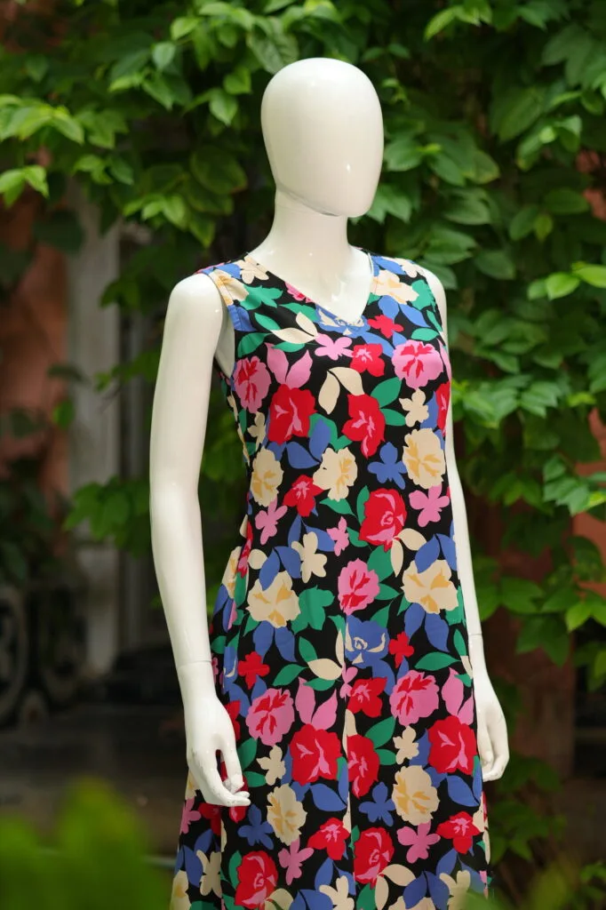Blooming One Piece – Kurti in Black, side view | Tilattama