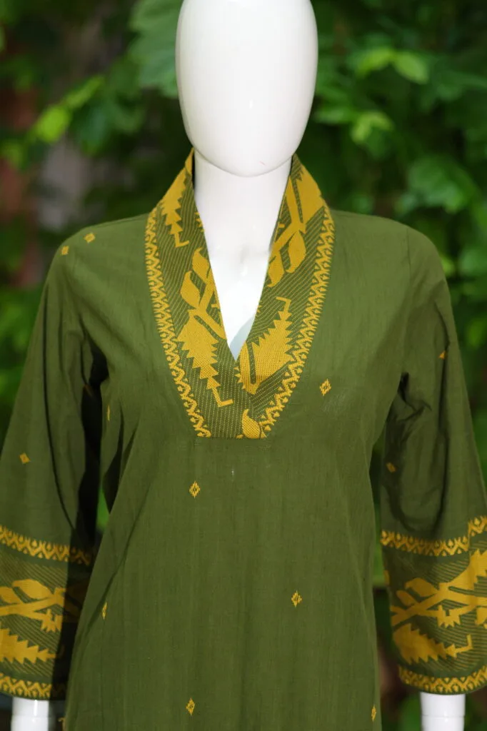 Jamdani Overlap V Kurti – Kurti in Mosh green | Tilattama