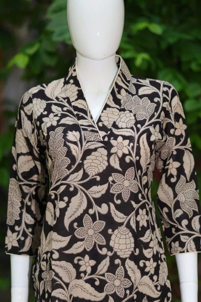 Kalamkari Kurti – Kurti in Black | Tilattama