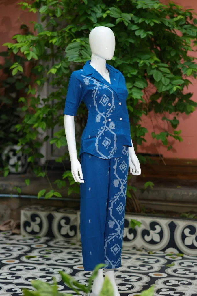 Asymmetrical Jamdani Co-Ord Set – Kurti in Electric Blue 44 half sleeve, sleeve | Tilattama