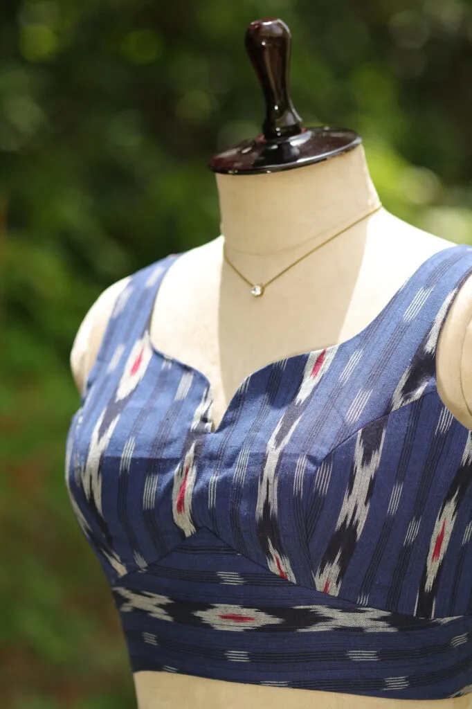 Ikkat Sweetheart Cut – Blouse in Navy Blue, side view | Tilattama
