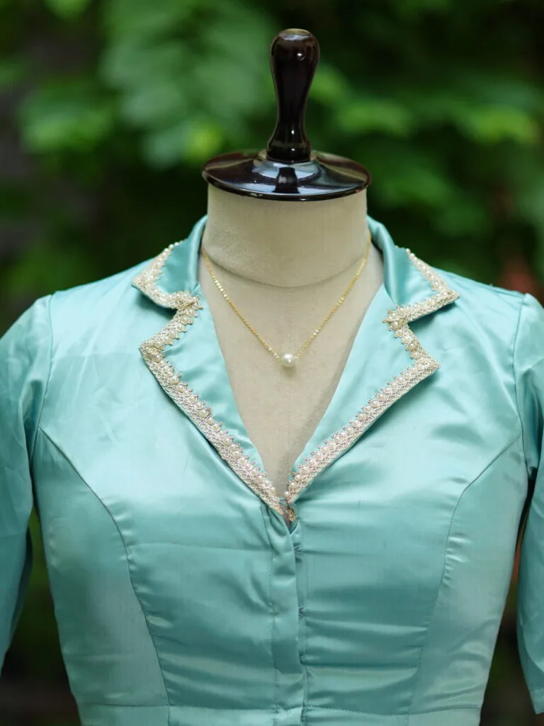 Aabroo – Blouse in Powder Blue | Tilattama