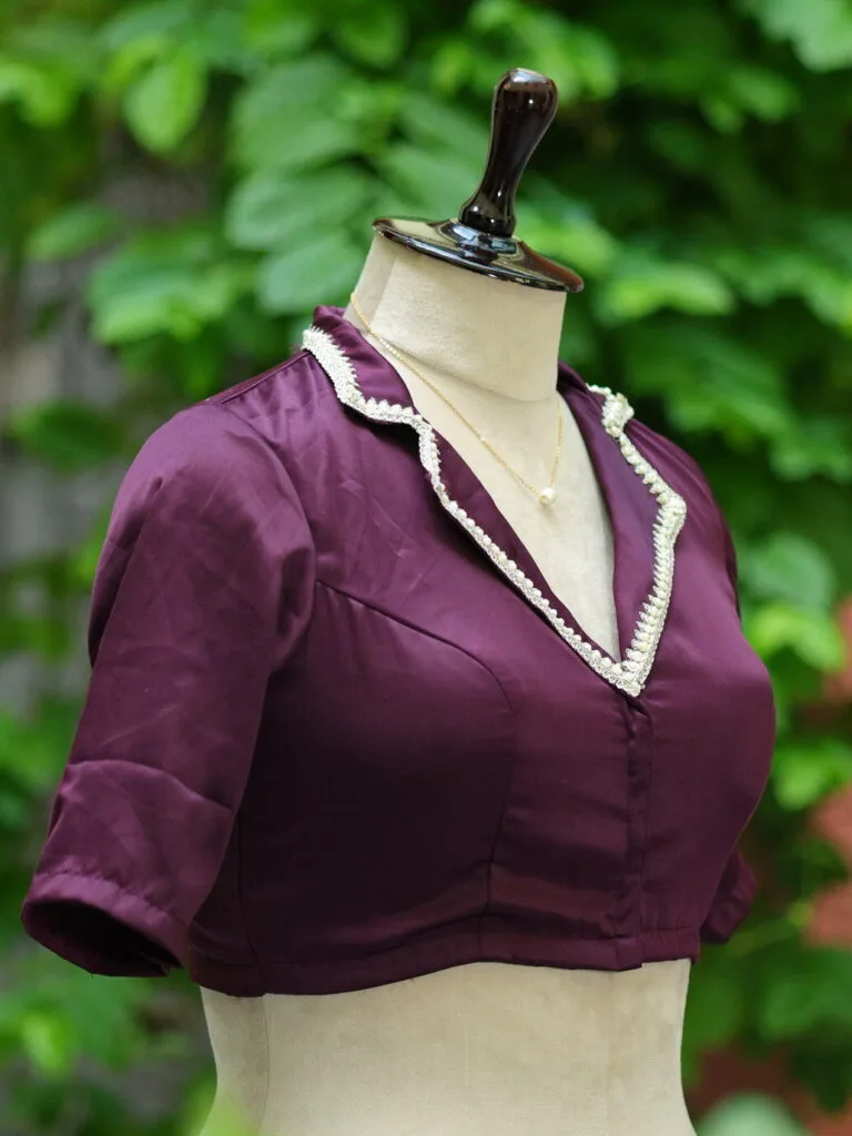 Aabroo – Blouse in Wine, side view | Tilattama
