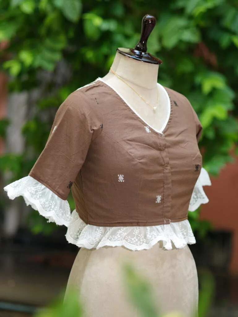 Anupama jamdani – Blouse in Brown, side view | Tilattama