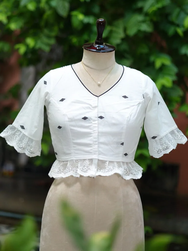 Anupama jamdani – Blouse in white & black, front view | Tilattama