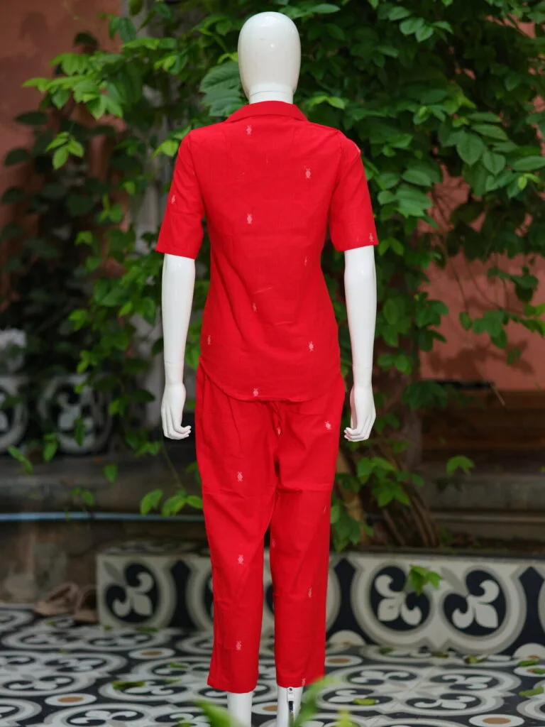 Asymmetrical Jamdani Co-Ord Set – Kurti in Red 38 half sleeve, sleeve | Tilattama