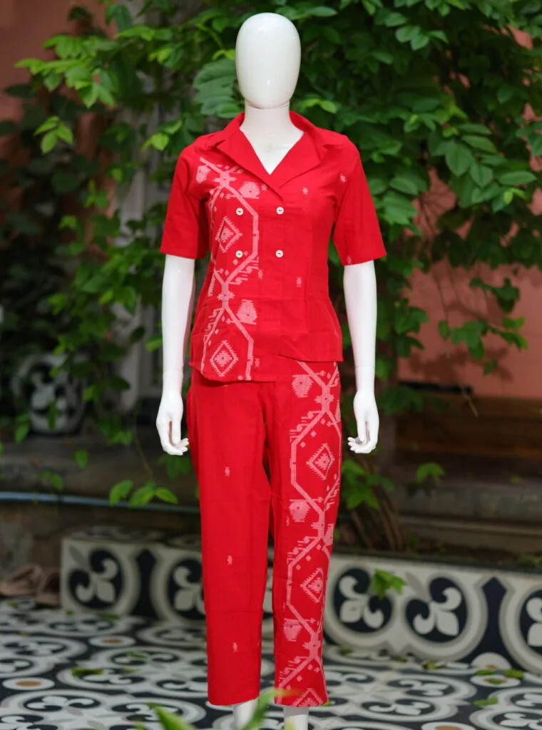 Asymmetrical Jamdani Co-Ord Set – Kurti in Red 38 half sleeve, sleeve | Tilattama