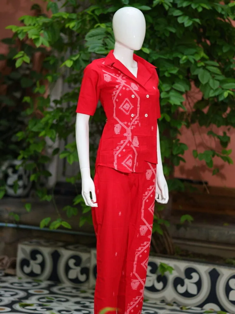Asymmetrical Jamdani Co-Ord Set – Kurti in Red 38 half sleeve, sleeve | Tilattama