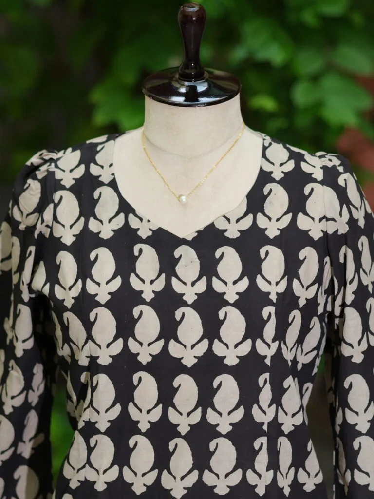 Bagru Bliss – Kurti in Black | Tilattama