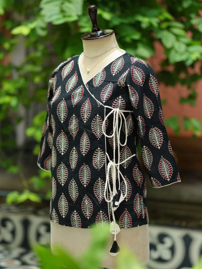 Block Angrakha – Kurti in Black, side view | Tilattama