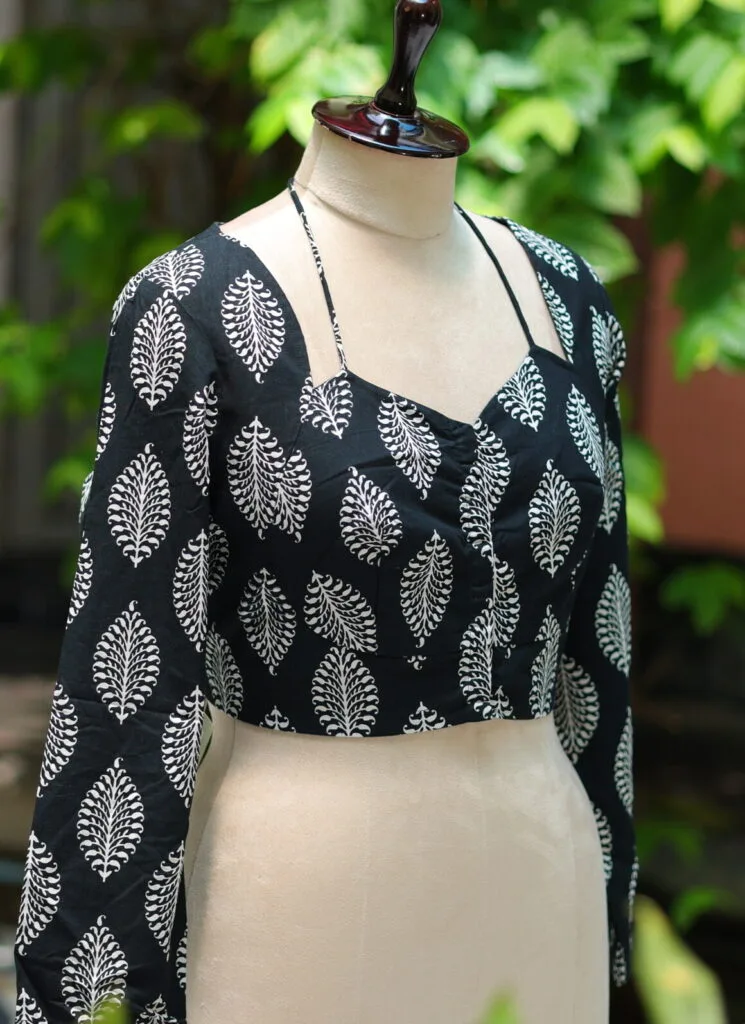Block Halter – Blouse in Black, side view | Tilattama