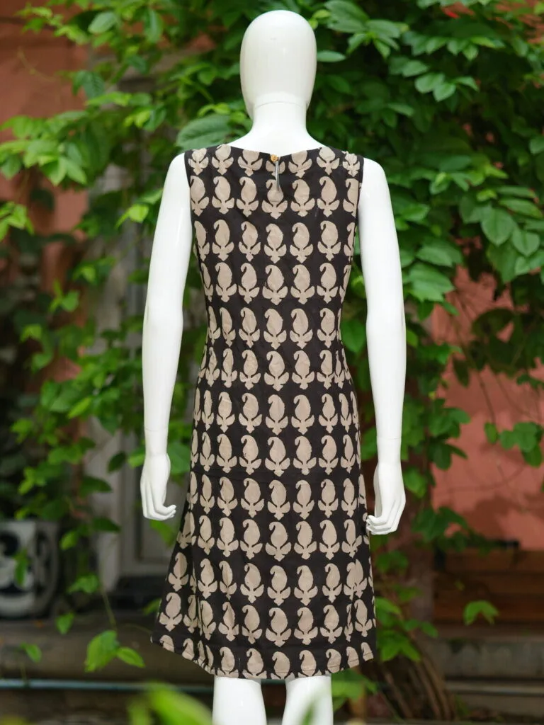 Blooming Bagru One Piece – Kurti in Black, back view | Tilattama