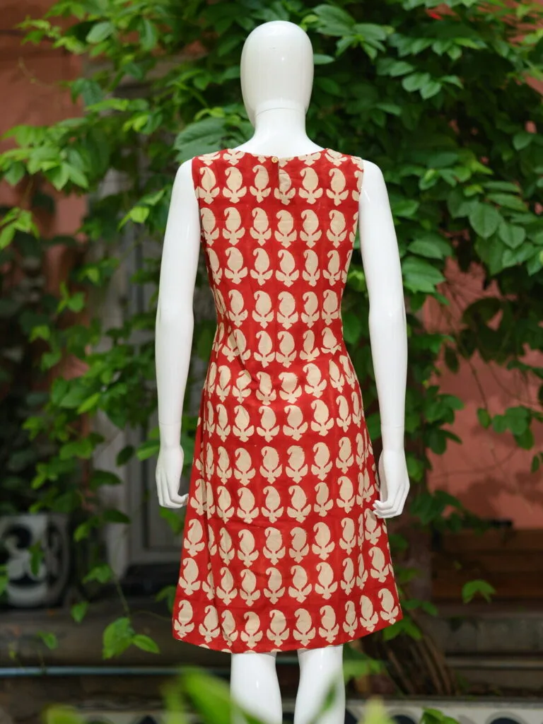 Blooming Bagru One Piece – Kurti in Red, back view | Tilattama
