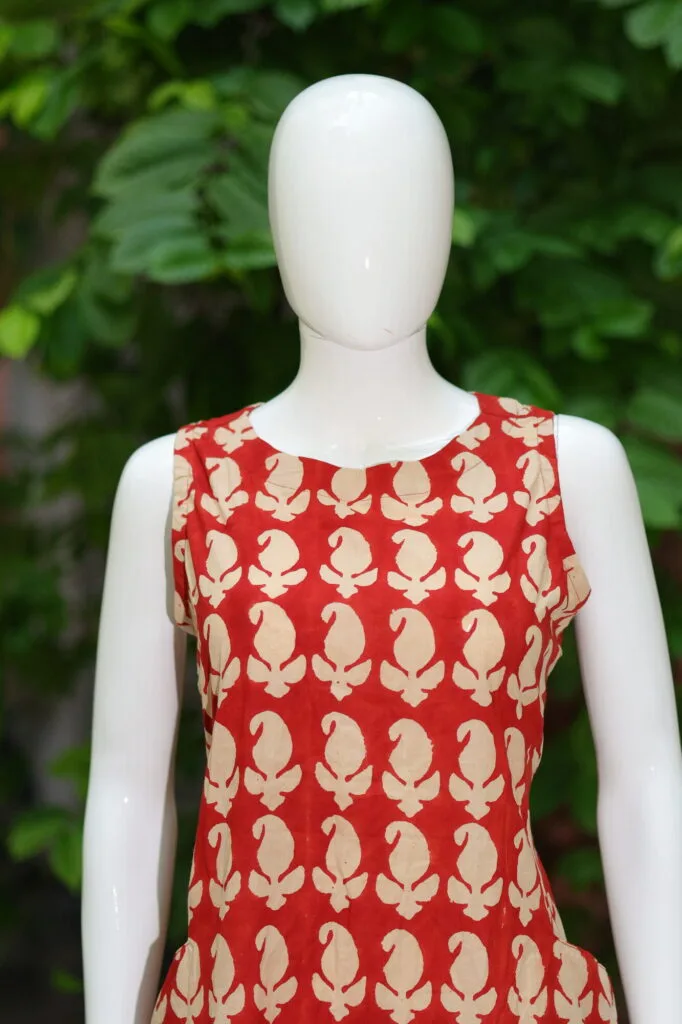 Blooming Bagru One Piece – Kurti in Red | Tilattama