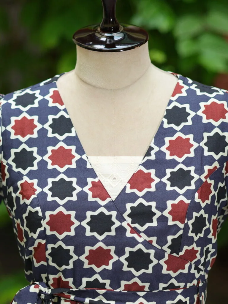 Canvas Curve – Kurti in Blue | Tilattama