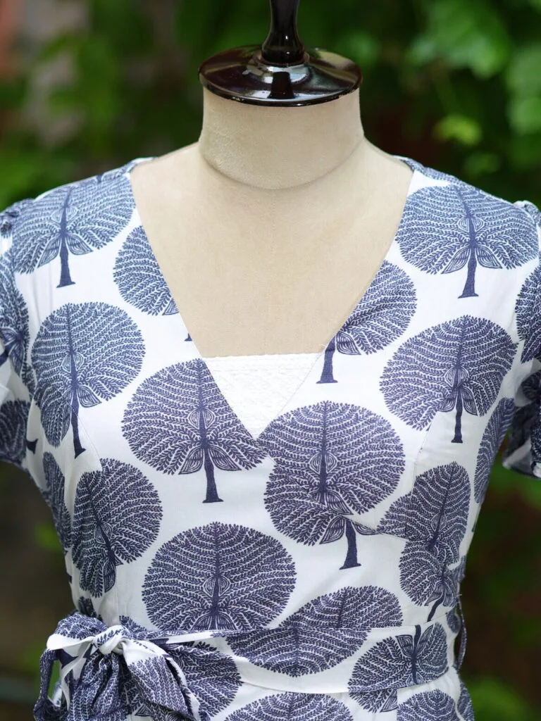 Canvas Curve – Kurti in white | Tilattama