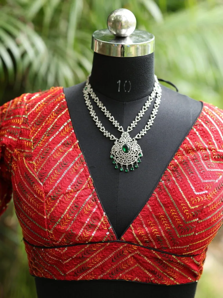 Celeb Sequence – Blouse in Red | Tilattama