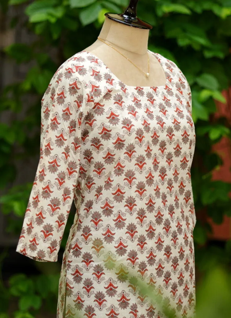 cotton Kurta – Kurti in white, side view | Tilattama