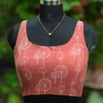 Dabu Round Neck – Blouse in Peach, neckline | Tilattama