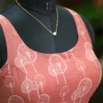 Dabu Round Neck – Blouse in Peach, neckline | Tilattama