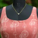 Dabu Round Neck – Blouse in Peach, neckline | Tilattama