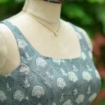 Dabu Round Neck – Blouse in Slate, neckline | Tilattama