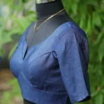 Denim sabyasachi G/S – Blouse in dark blue, side view | Tilattama