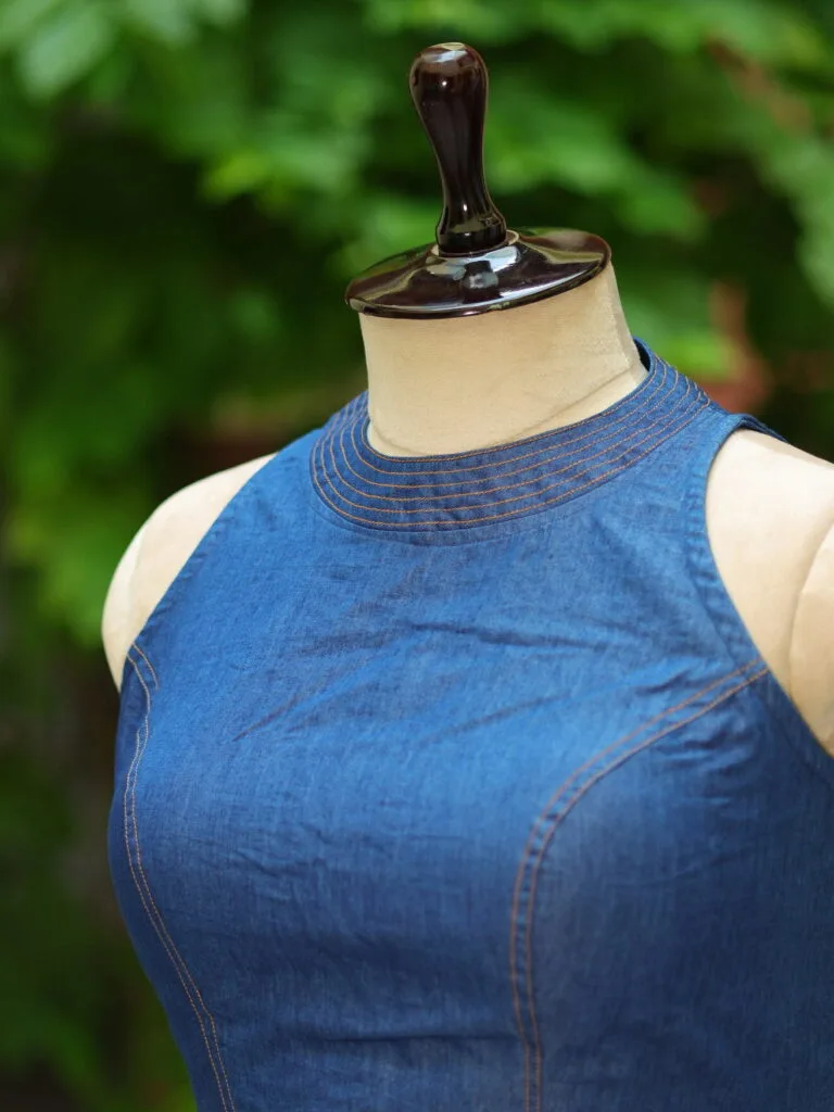 Denim Triangle Halter – Blouse in Blue, side view | Tilattama