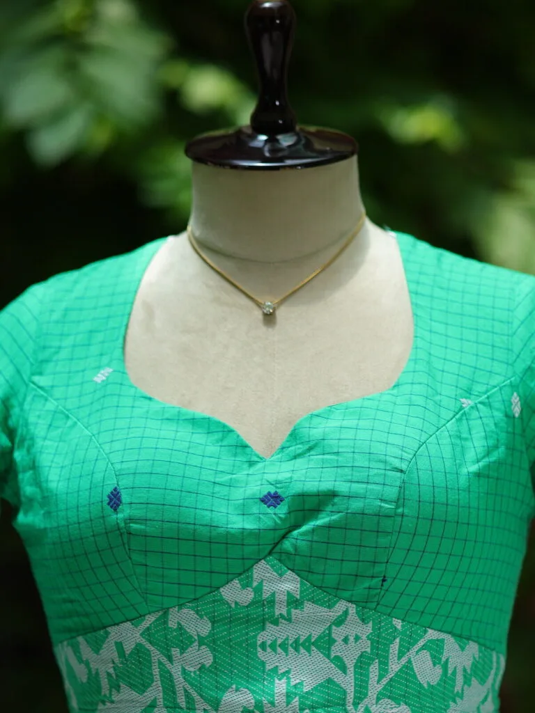 Jaharat jamdani – Blouse in parrot green | Tilattama