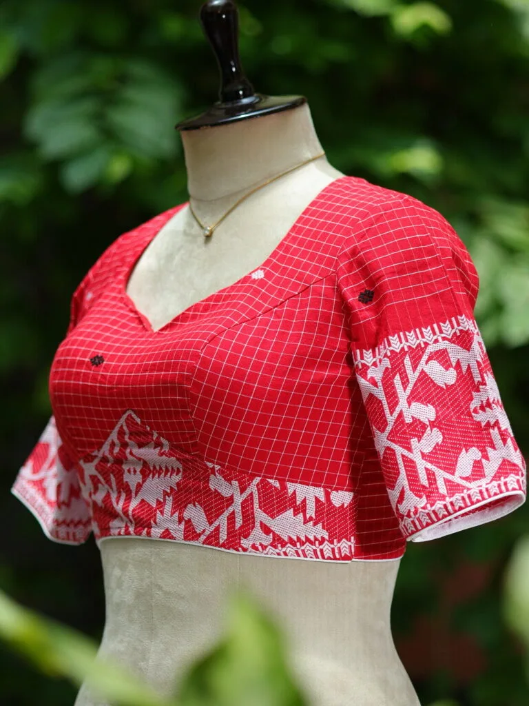 Jaharat jamdani – Blouse in Red, side view | Tilattama