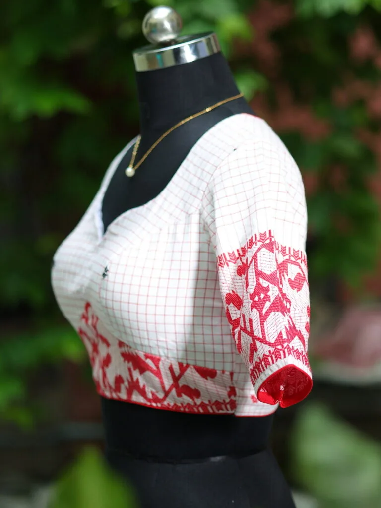 Jaharat jamdani – Blouse in white & red, side view | Tilattama