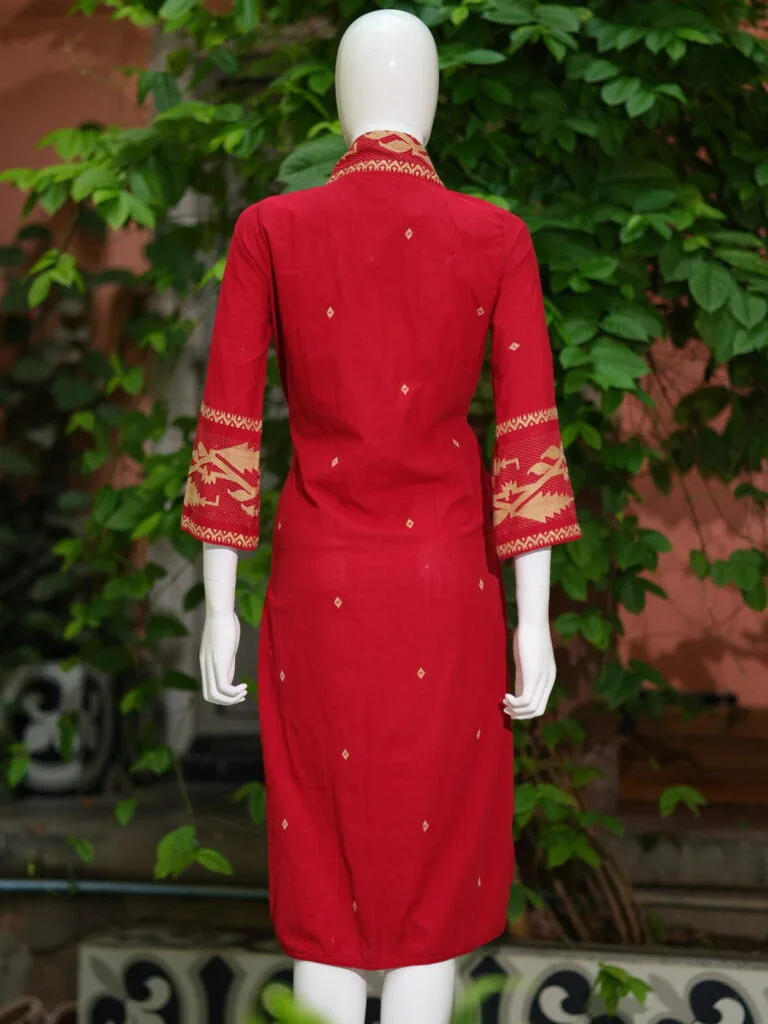 Jamdani Overlap V Kurti – Kurti in Maroon, back view | Tilattama