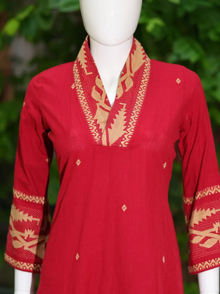 Jamdani Overlap V Kurti – Kurti in Maroon | Tilattama