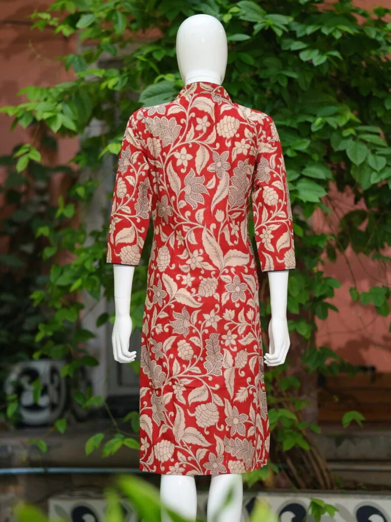 Kalamkari Kurti – Kurti in Maroon, back view | Tilattama
