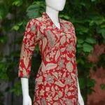 Kalamkari Kurti – Kurti in Maroon, side view | Tilattama