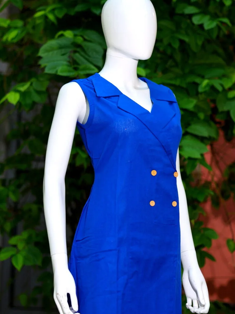 Khadi Blazer One Piece – Blouse in Royal Blue, side view | Tilattama