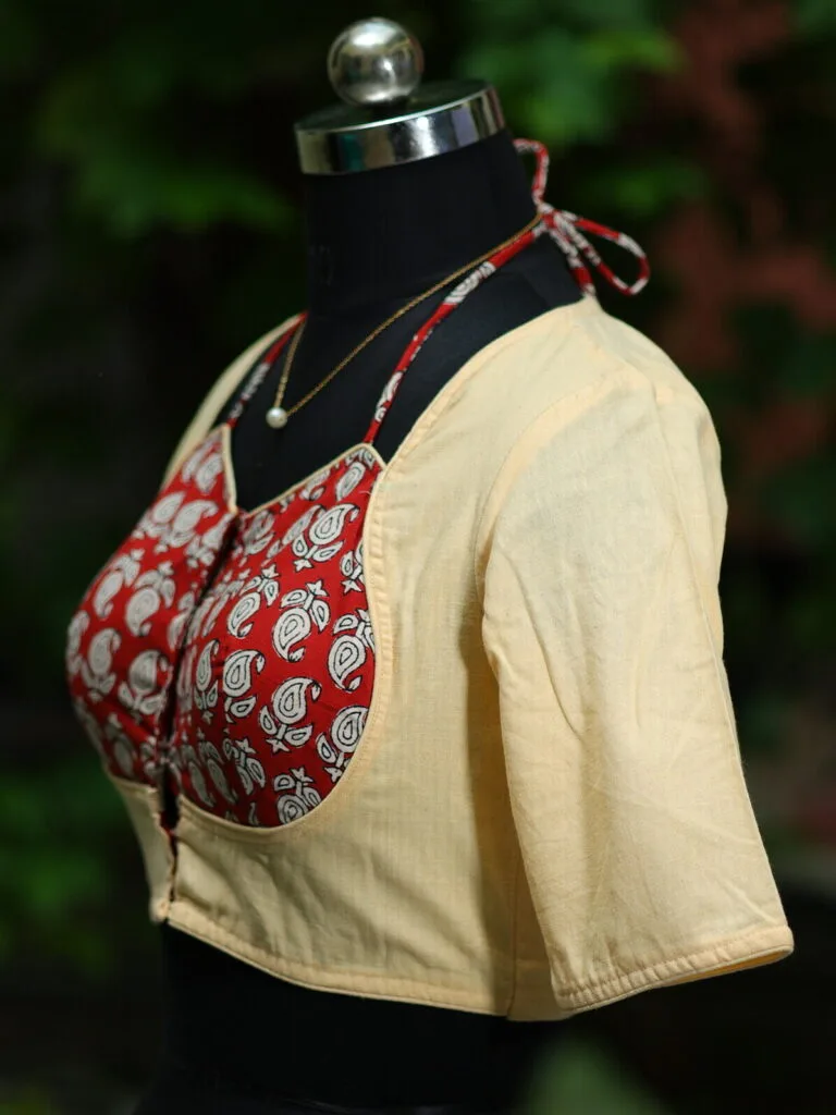 Khadi Sangeneri Masaba G/S – Blouse in Cream, side view | Tilattama