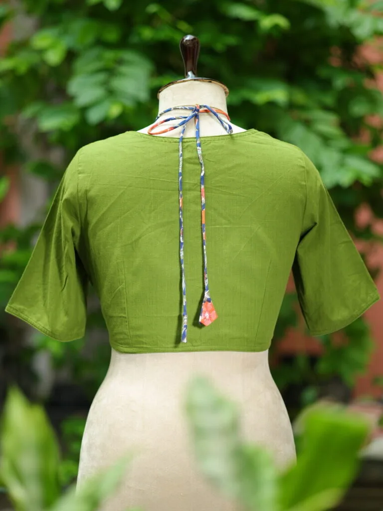 Khadi Sangeneri Masaba G/S – Blouse in Mosh green, back view | Tilattama