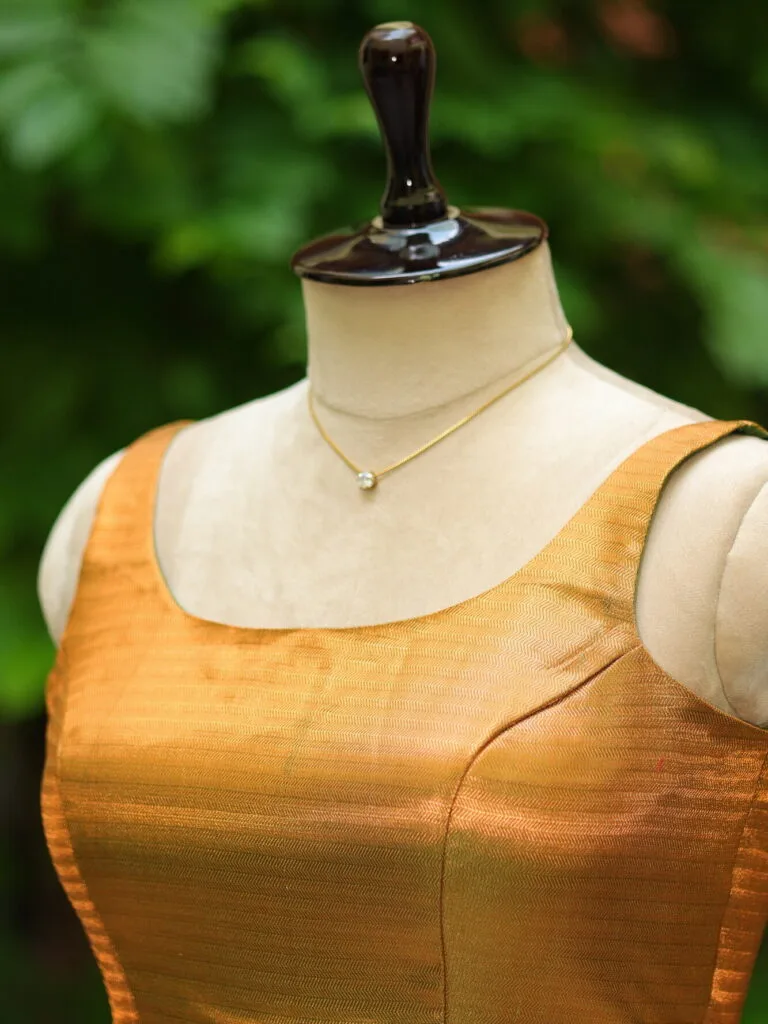 Metallic Raga Round Neck – Blouse in Metallic Mosh Green, neckline | Tilattama