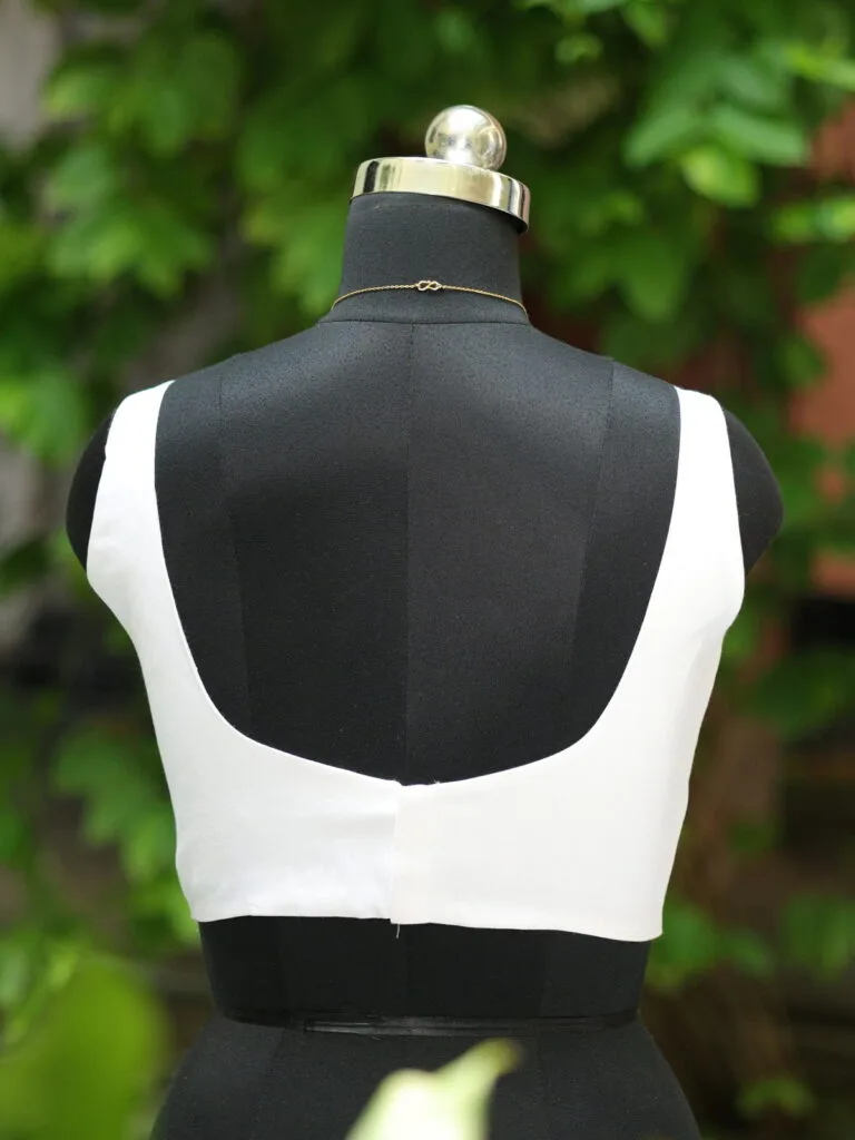 Metallic Raga Round Neck – Blouse in Silver, neckline | Tilattama
