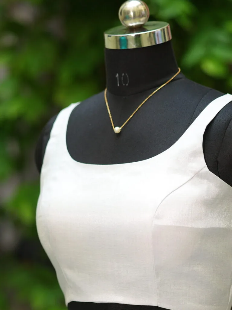 Metallic Raga Round Neck – Blouse in Silver, neckline | Tilattama