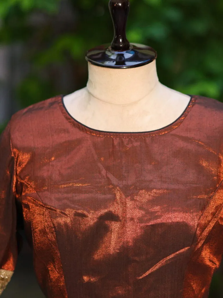 Moho Maya – Blouse in Chocolate | Tilattama